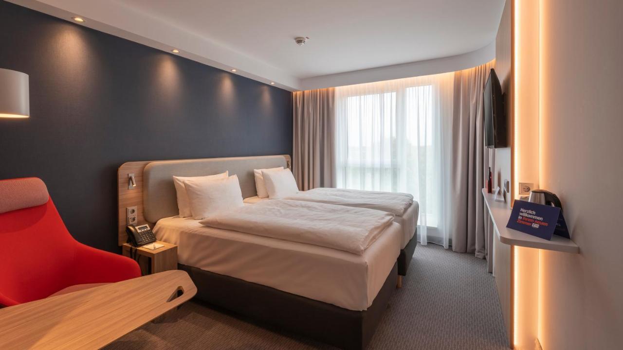 Hotel Express - - Dusseldorf By Ihg