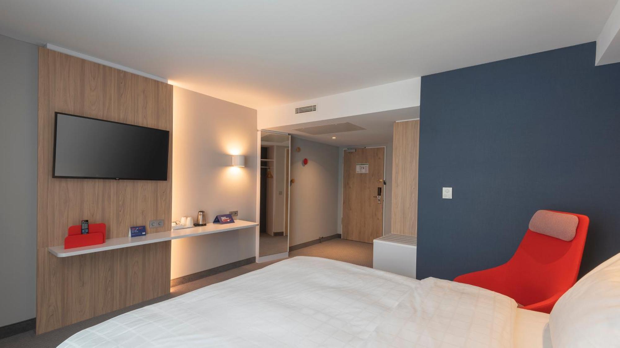 Express - - Dusseldorf By Ihg Krefeld