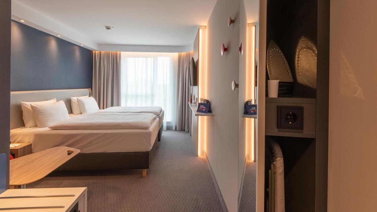 Express - - Dusseldorf By Ihg Krefeld